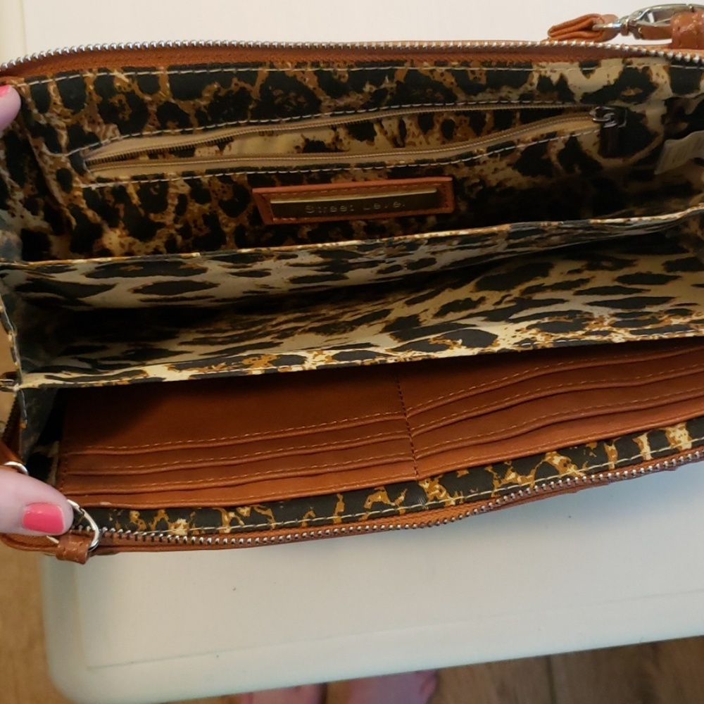 Brown patterned Handbag - Picture 6 of 6